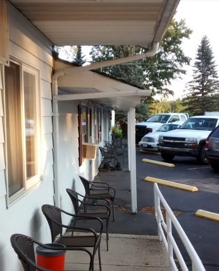 Welcome Motel - Web Listing (newer photo)